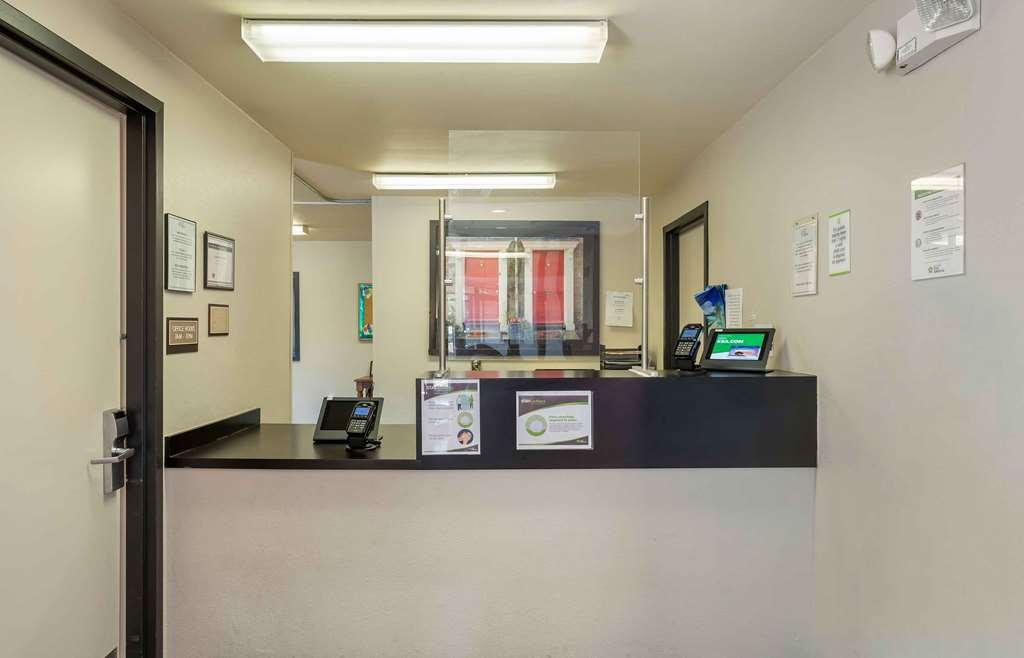 Extended Stay America Suites - Cleveland - Middleburg Heights Interior foto