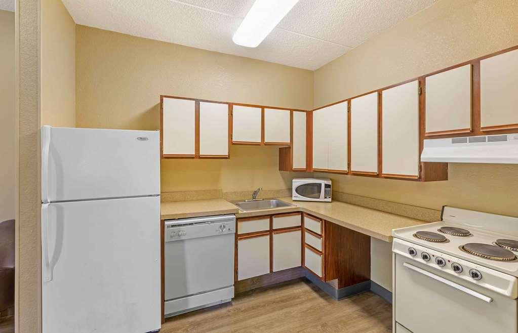 Extended Stay America Suites - Cleveland - Middleburg Heights Habitación foto